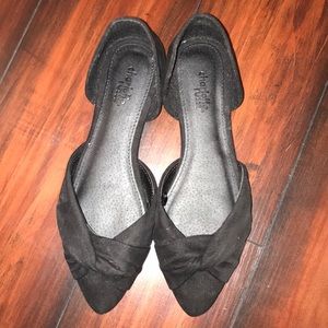 Gorgeous black flats!
